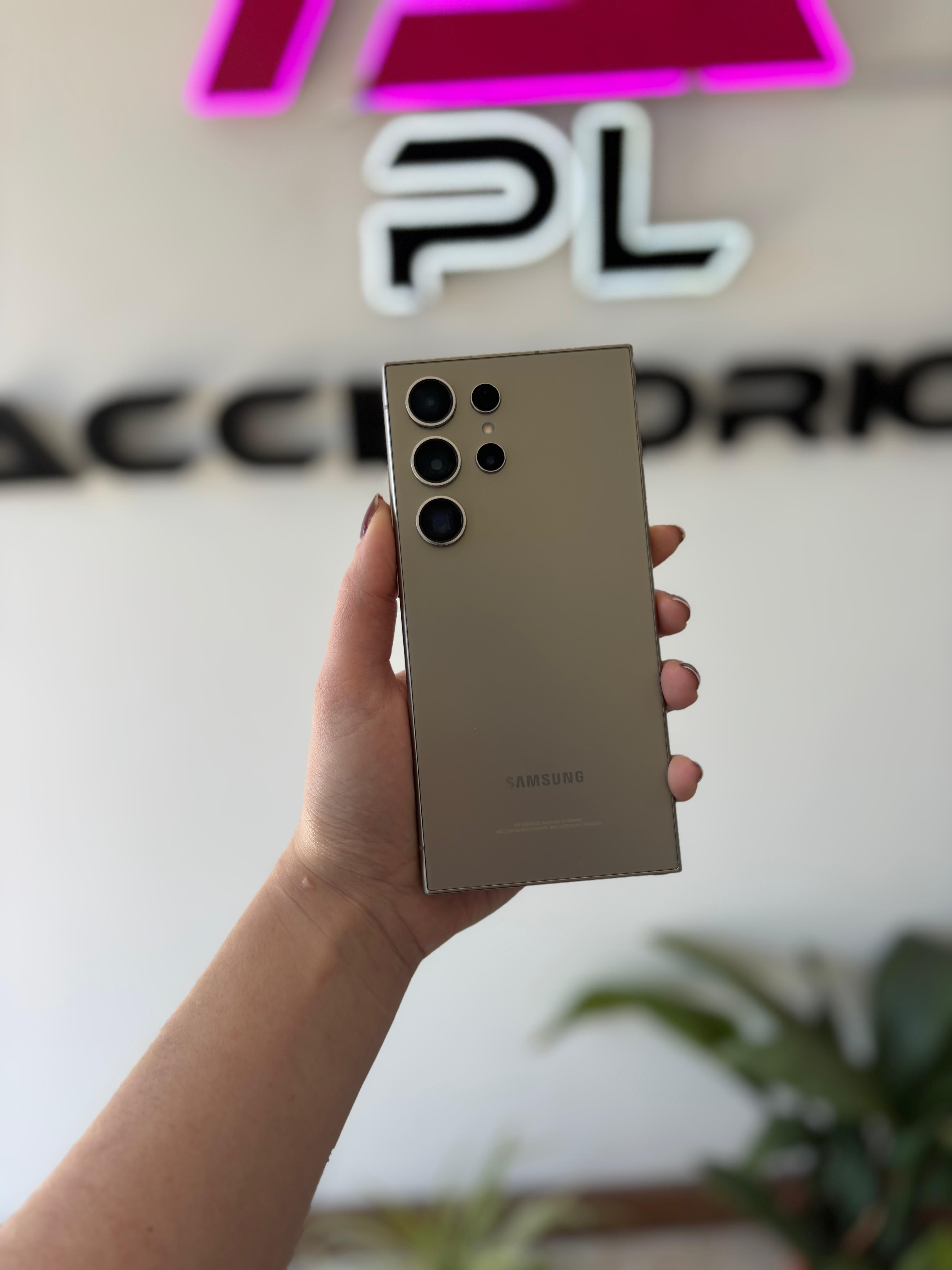 Android (Samsung, Motorola, Xiaomi)